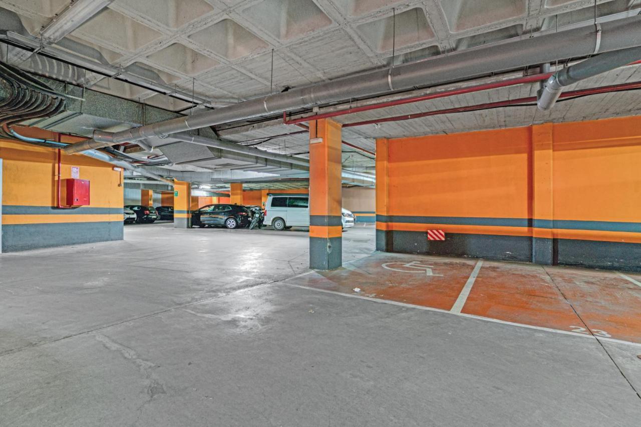 Cozy Penthouse, 20 Min To Downtown, Alcala Norte Madryt Zewnętrze zdjęcie