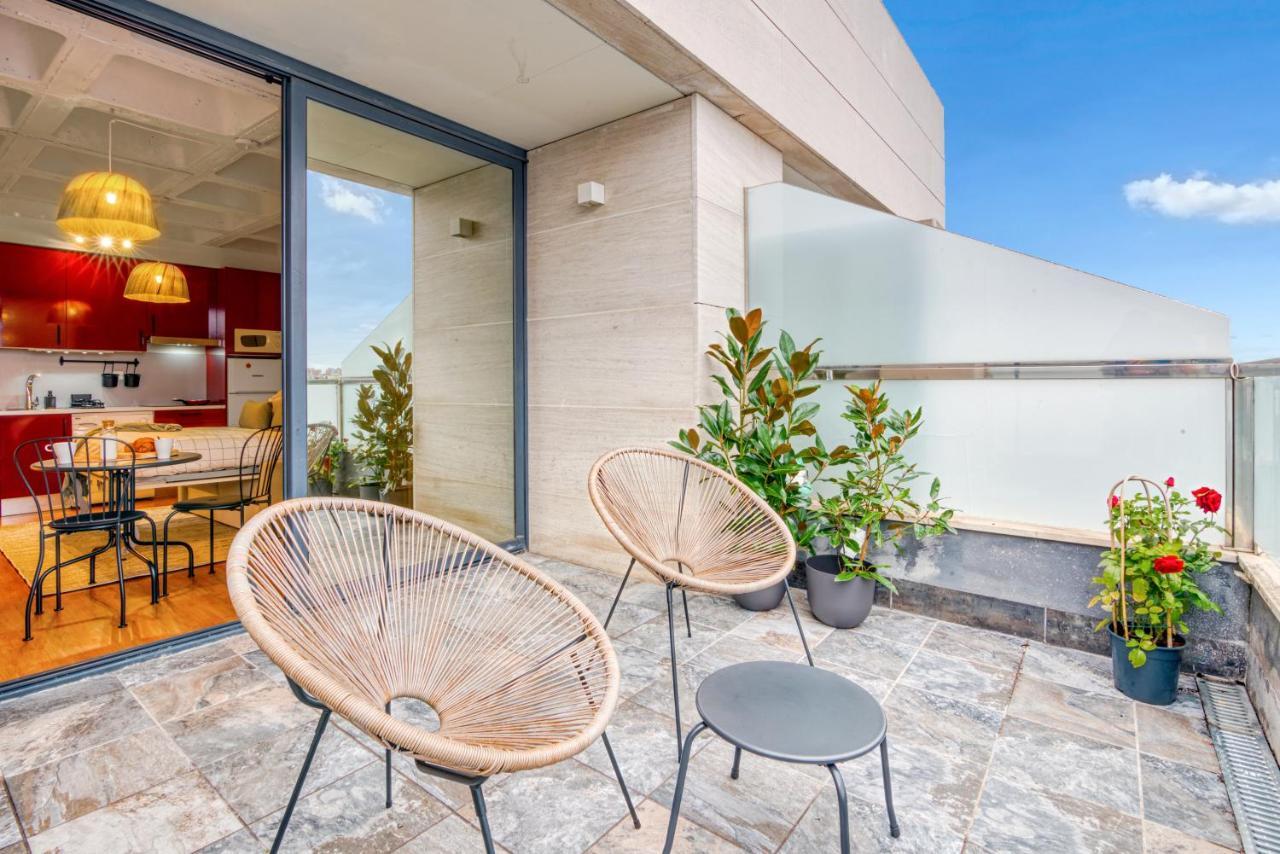 Cozy Penthouse, 20 Min To Downtown, Alcala Norte Madryt Zewnętrze zdjęcie